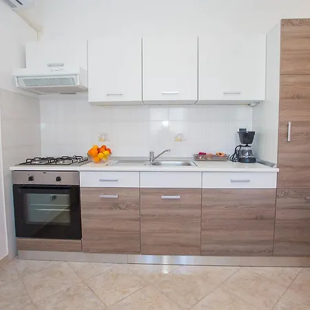 Beakovic Crklada * Vizinada