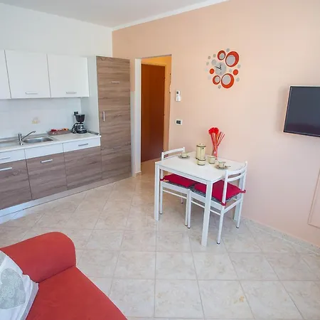 Beakovic Crklada * Vizinada