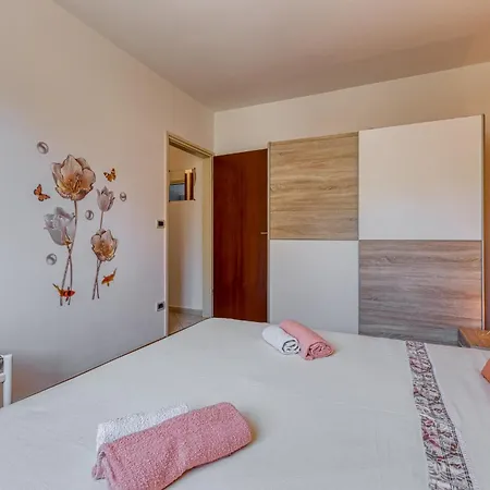 Apartment Beakovic Crklada Vizinada